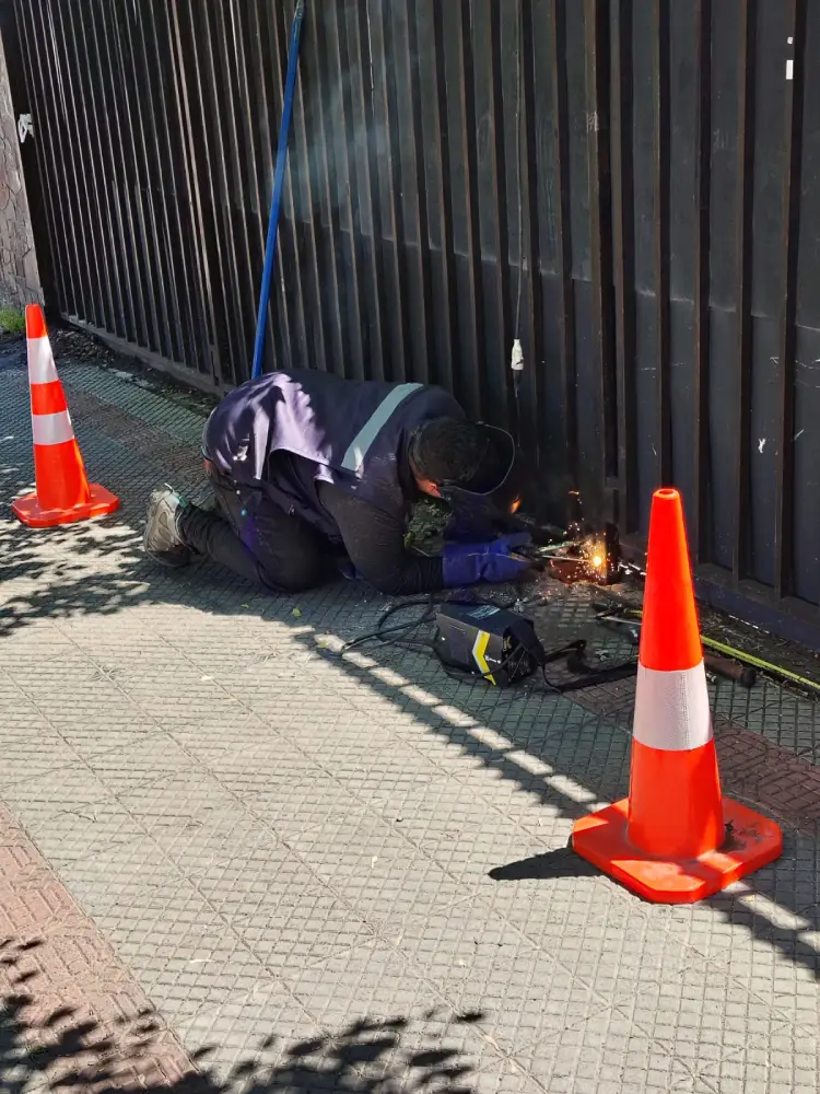 reparación de portones -  Colina