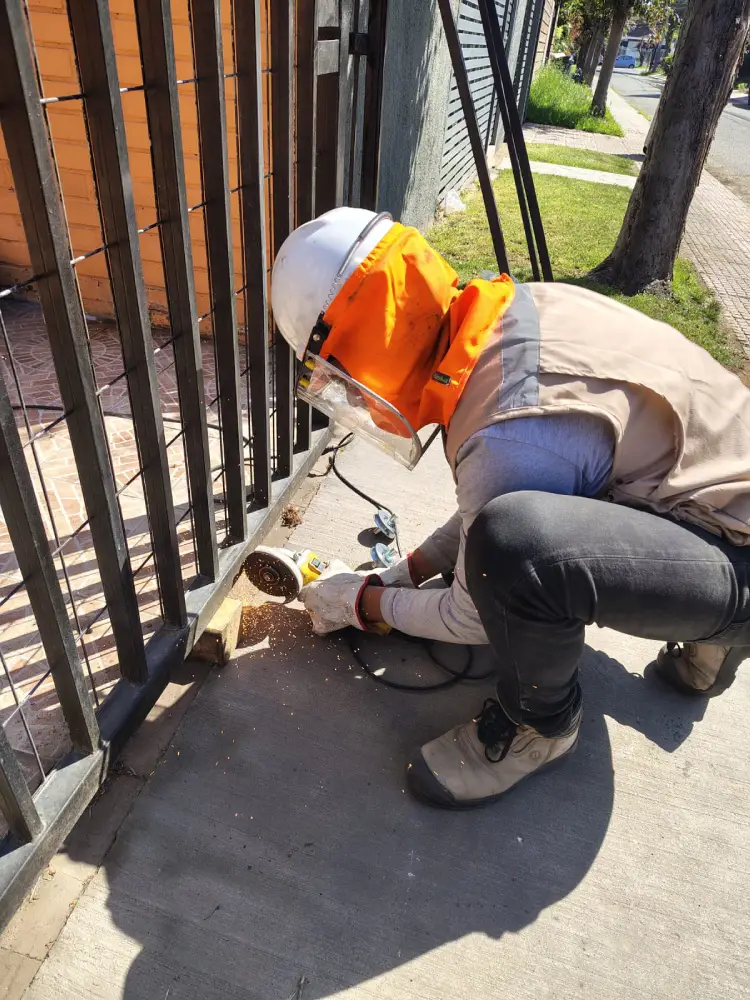 reparación de portones - La Reina