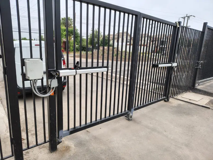 instalación de motores para portones - Colina